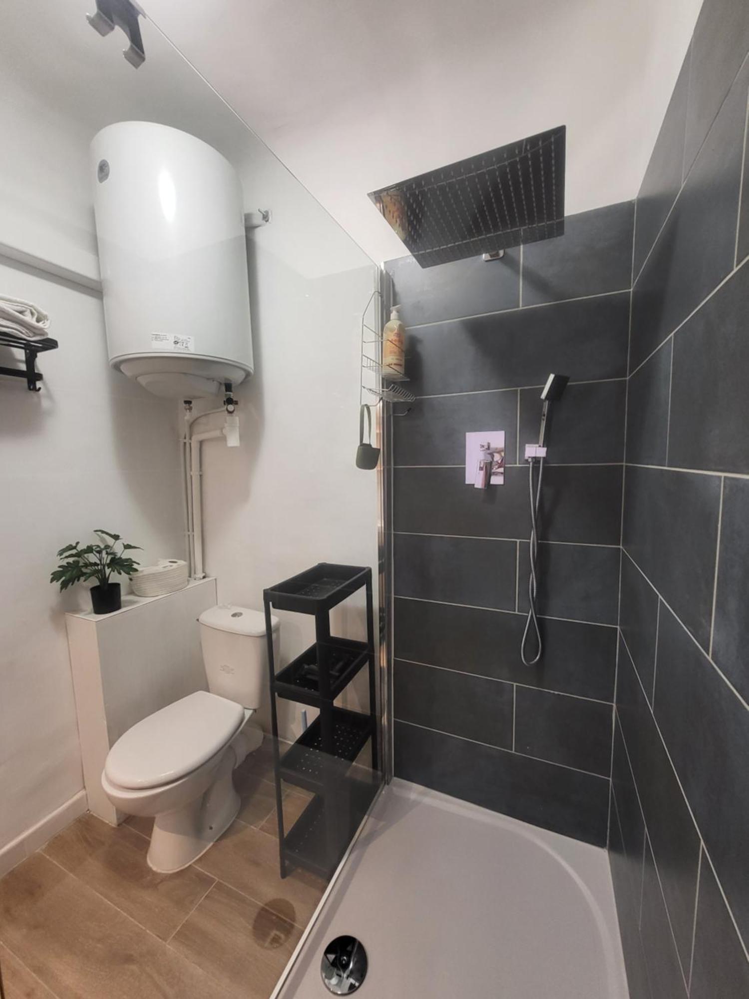 Apartment Au Coeur De Marseille, Le Stassi
